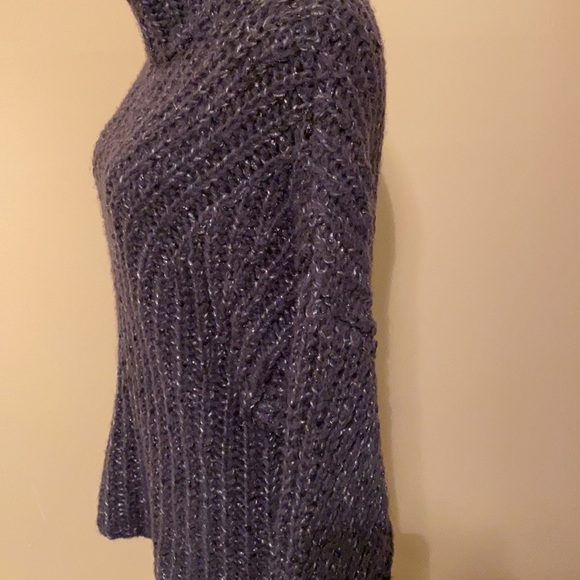 Express sweater - Picture 6 of 13